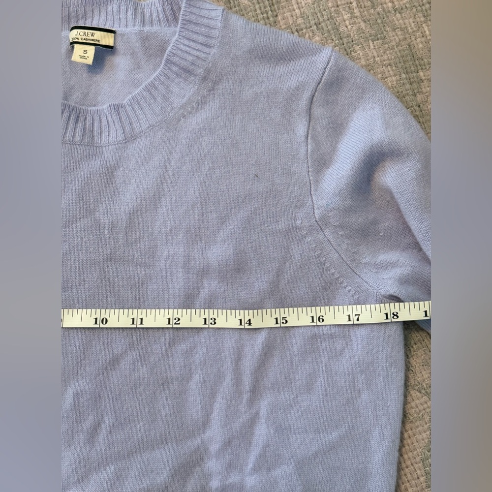 J. Crew Cashmere shrunken crewneck sweater 100% cashmere - Picture 4 of 4